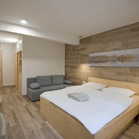 Guest house Alpina Bled