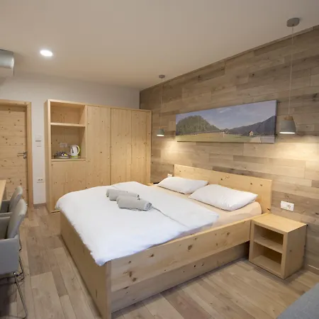 Guest house Alpina