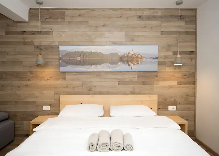 ゲストハウス Alpina ブレッド