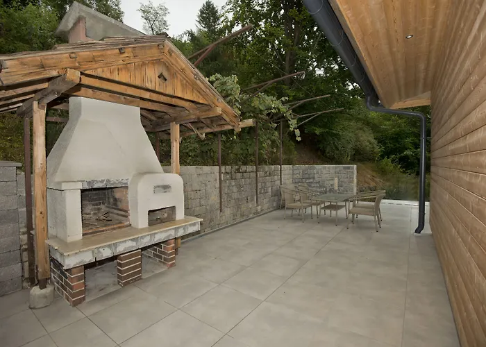 ゲストハウス Alpina