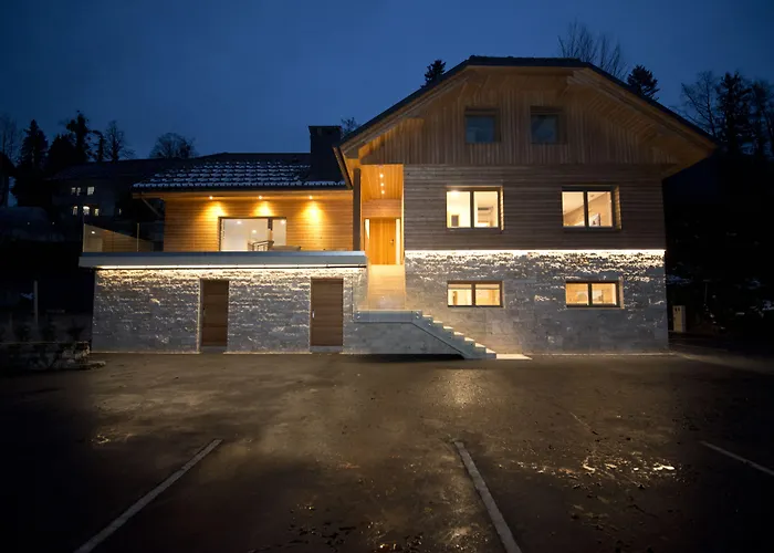 Gostinjska kuća Alpina 3*