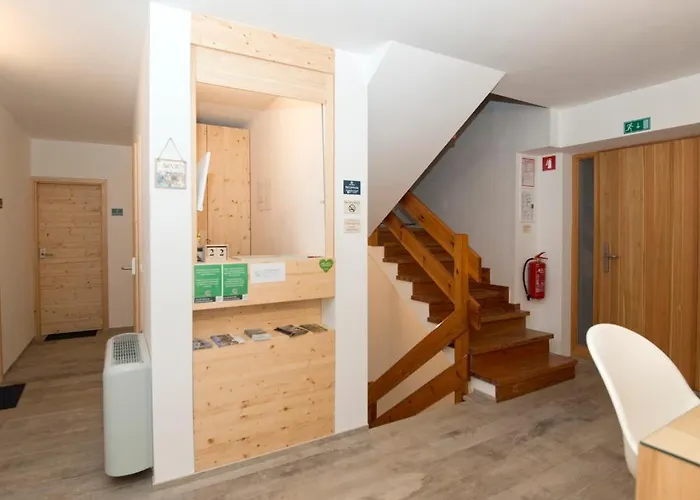 ゲストハウス Alpina